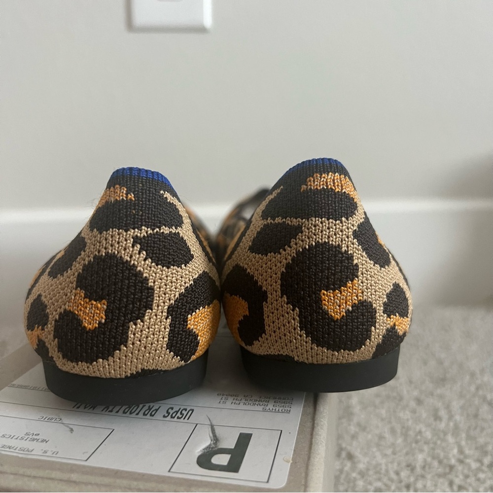 Rothy’s The Point Big Cat Leopard Cheetah Pointed Toe Flats W/ Box - Picture 4 of 8